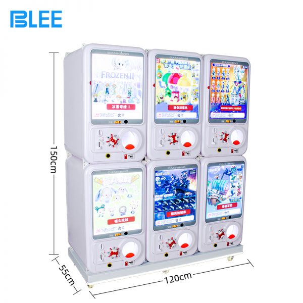 gachapon capsule machine