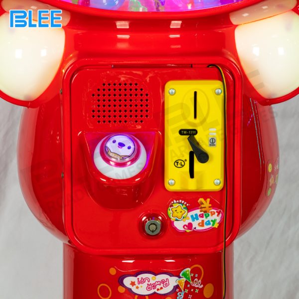 toys capsule machine