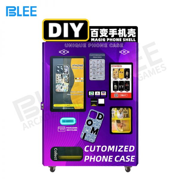 Mobile phone case vending machine