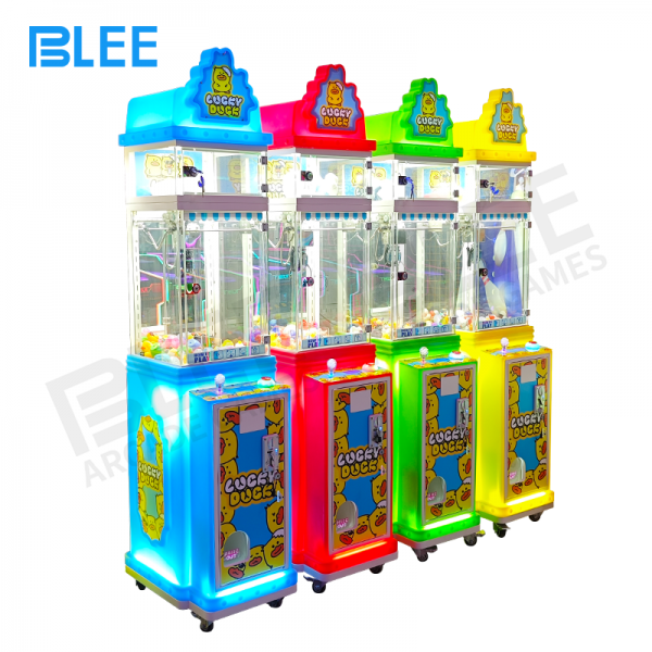 Mini prize claw machine with plush toys inside