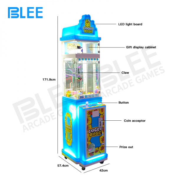 Mini claw arcade machine with customizable prizes
