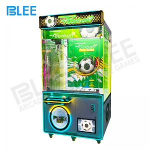 BLEE football style prize catcher machine for mall