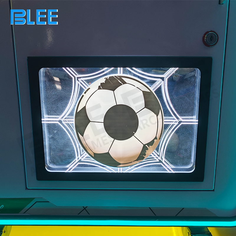 coin operated football prize game machine by BLEE