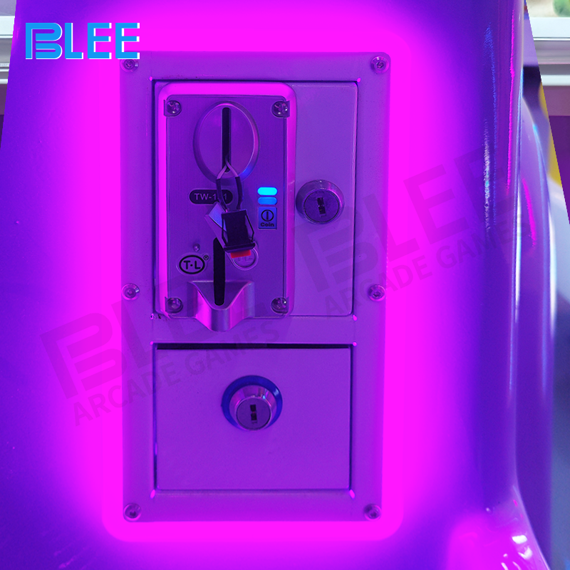 Kids claw toy game in arcade