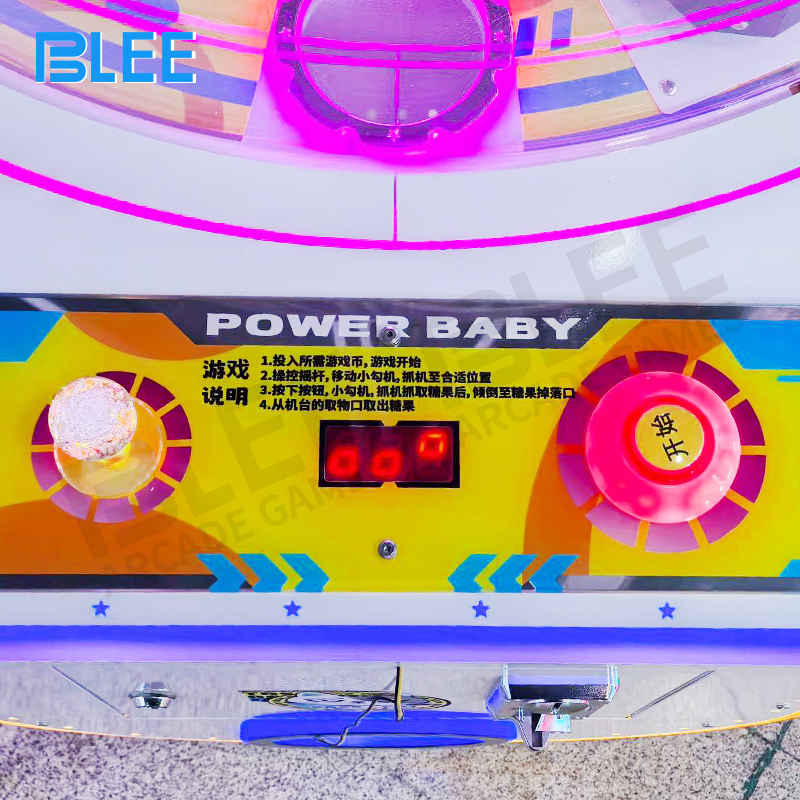 Robust steel frame construction with rounded safety edges