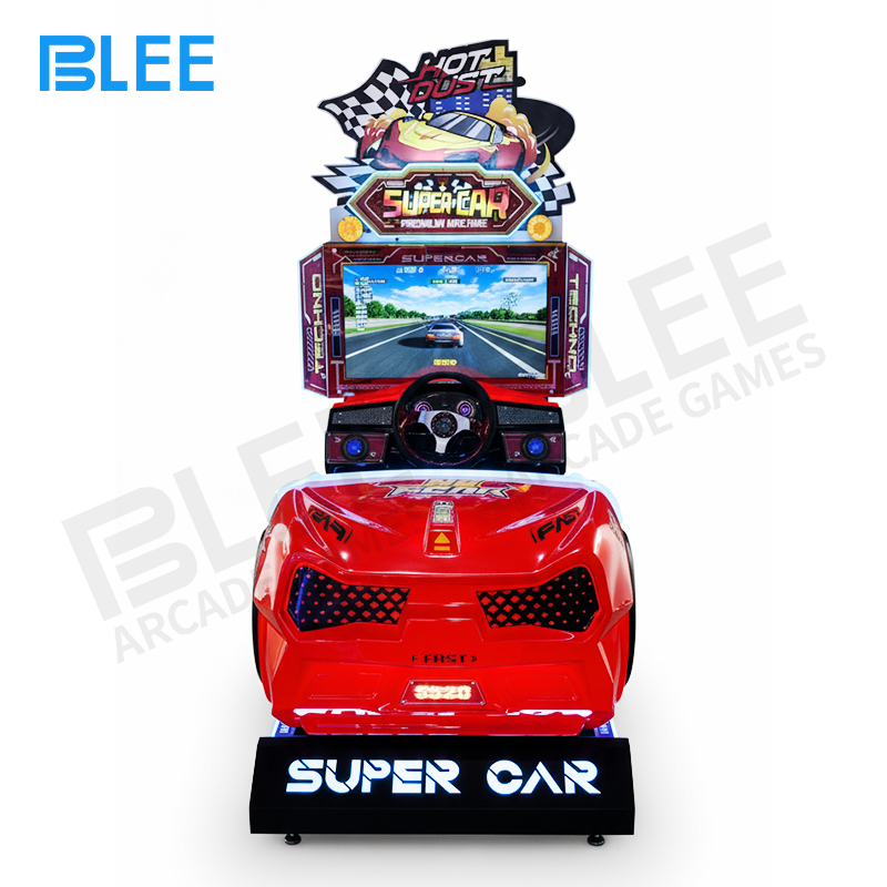 arcade racing simulator BLEE Super Racer arcade racing simulator in operation