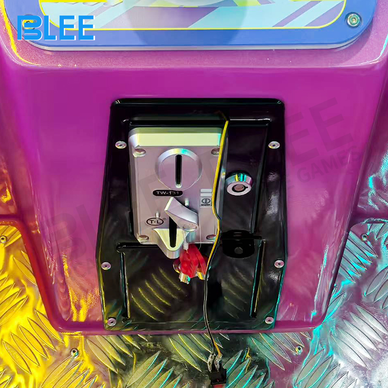 Multiple children riding BLEE starship swing seats