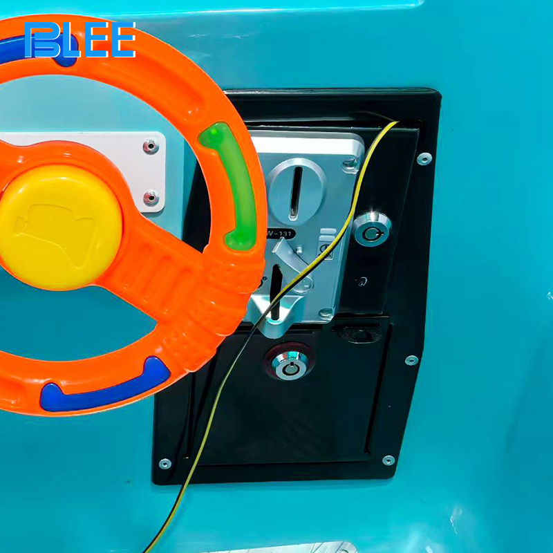 Children flight video game ride