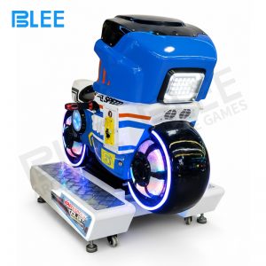 Safe swinging motion of motorcycle themed ride