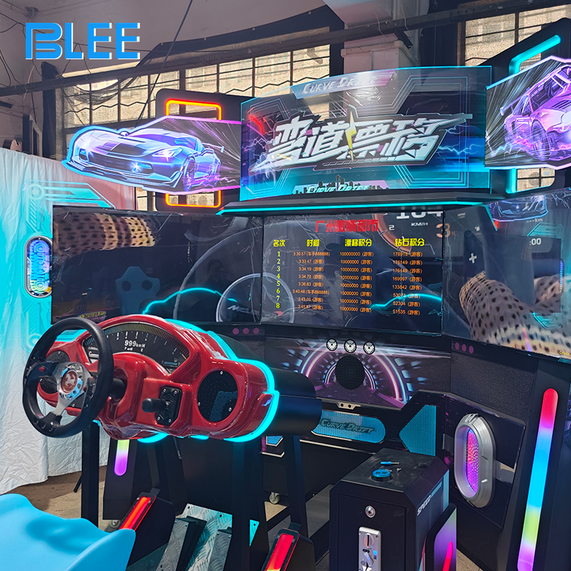 Detail of the specialized force feedback steering wheel conveying realistic drift sensations