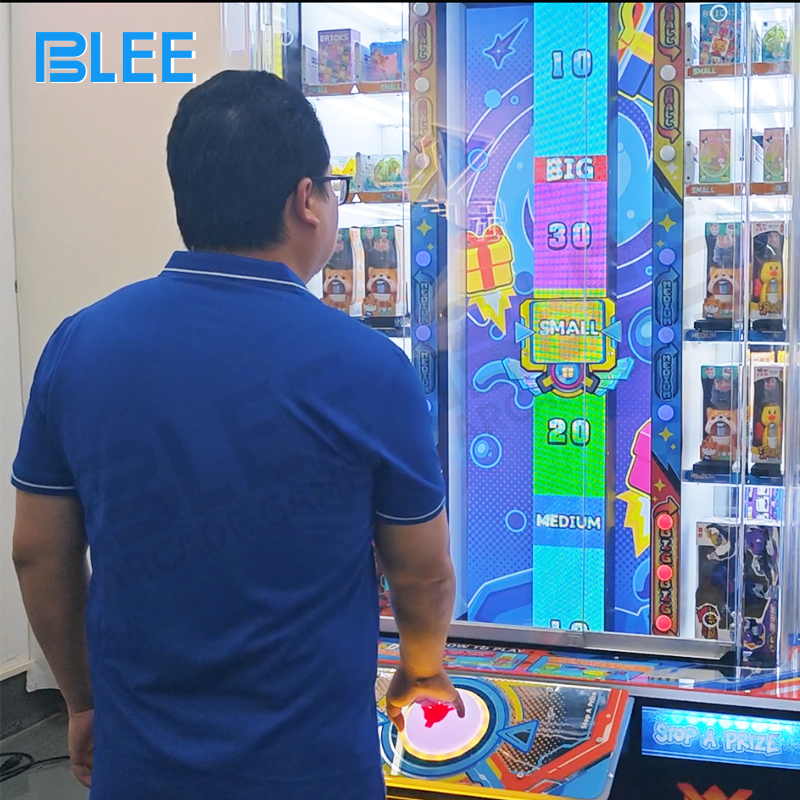 Side profile highlighting the space-efficient 123x124x300cm vertical footprint design