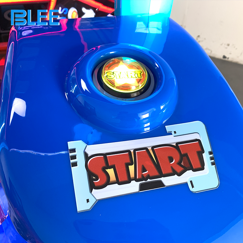 Player executing precision virtual disc throws at on-screen targets