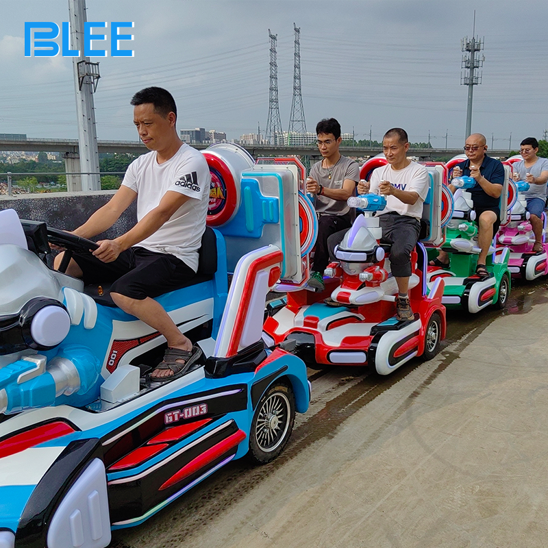 Complete presentation of BLEE Ao-Ao Superhero Train showcasing five-carriage superhero-themed design with dynamic graphics