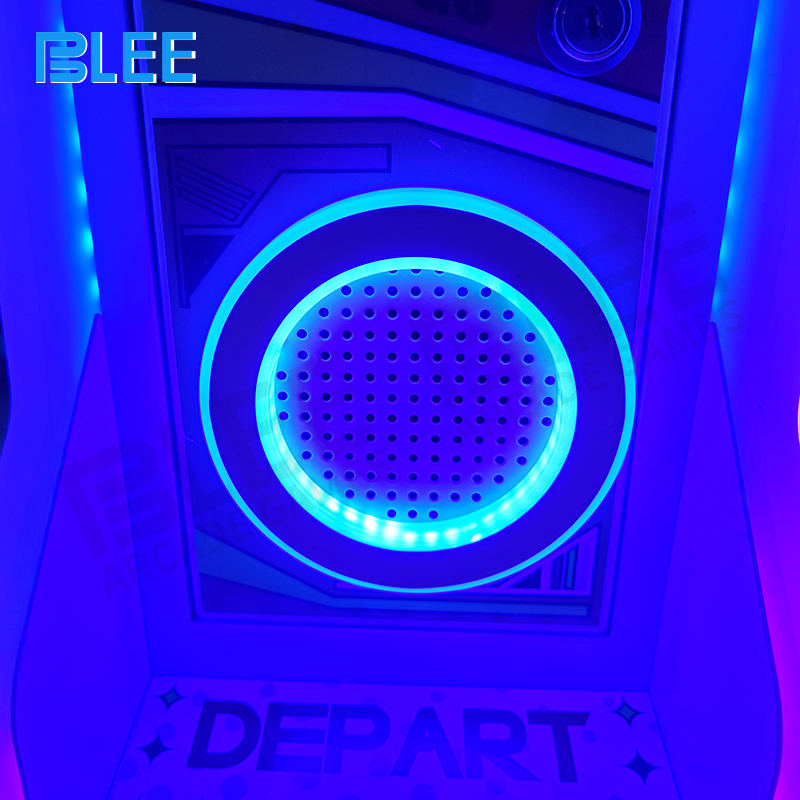 International landmark graphics and cultural mini-game interface