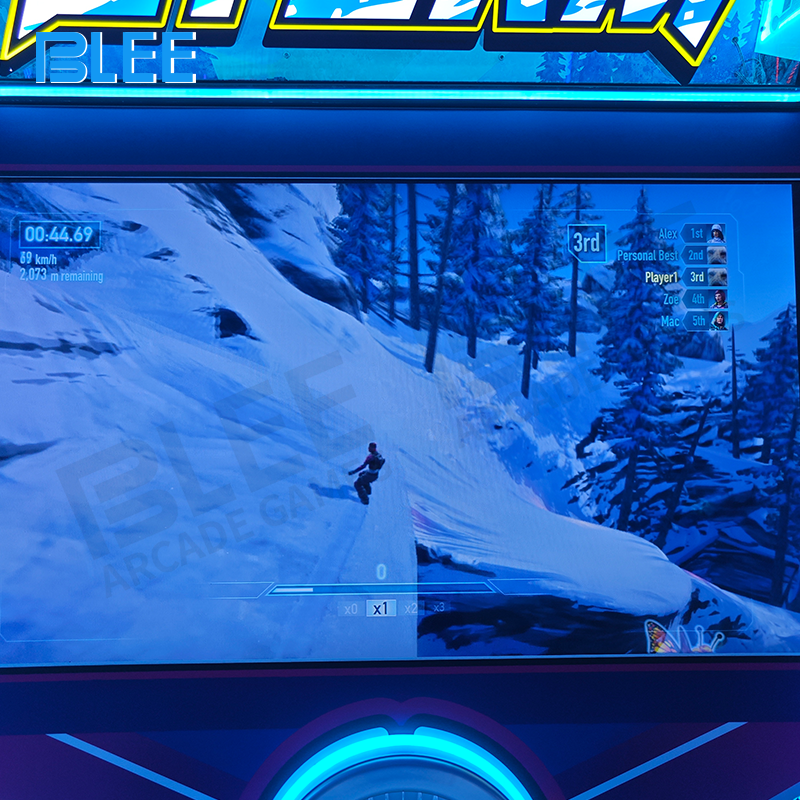 Single-player cockpit environment with ergonomic seating arrangement