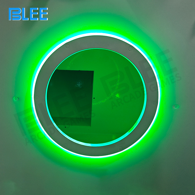 Bilingual display supporting both English and Chinese language options