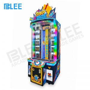 Ergonomic control panel with responsive stop button and game status indicators