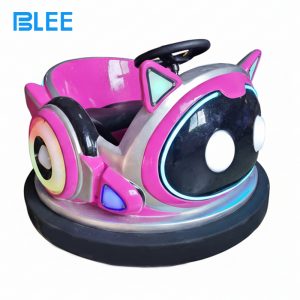 Complete display of BLEE Purrfect Planet Square Cruiser featuring charming feline design with cosmic aesthetics