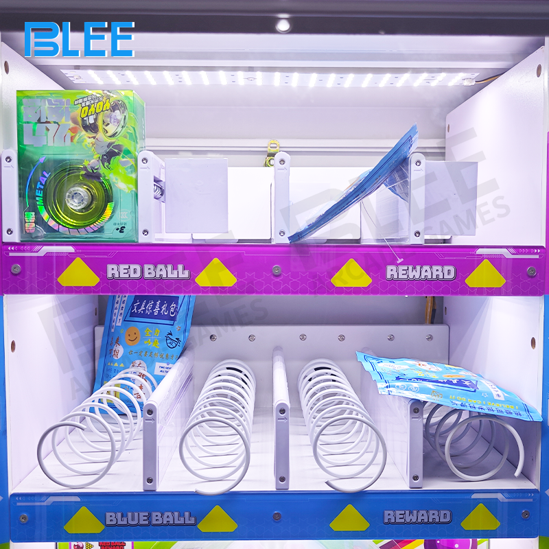 Internal mechanics view of the powerful motor and tumbler mechanism.