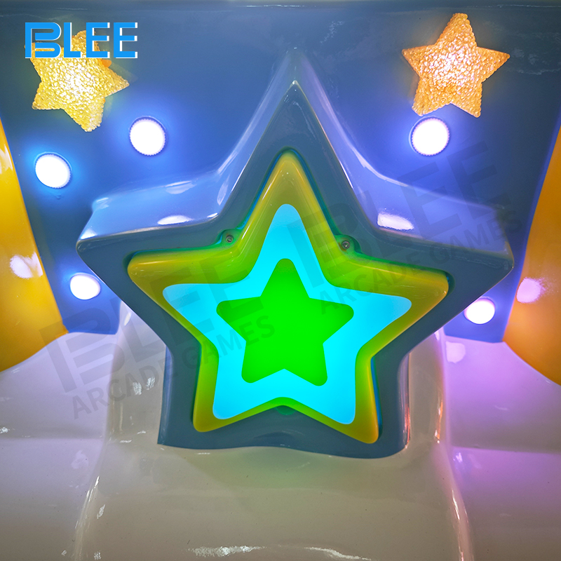 Performance demonstration showing variable 1-6 km/h speed adjustment with smooth transition capabilities