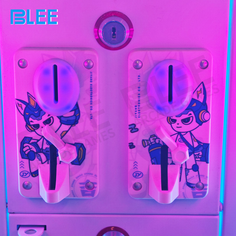 Chaotic and fun gameplay moment with multiple claws actively grabbing for prizes.