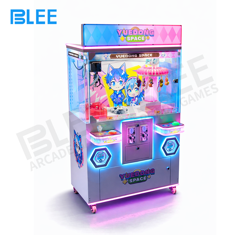 social competition machine Multiple Twin-Grip machines installed together forming a social gaming hub