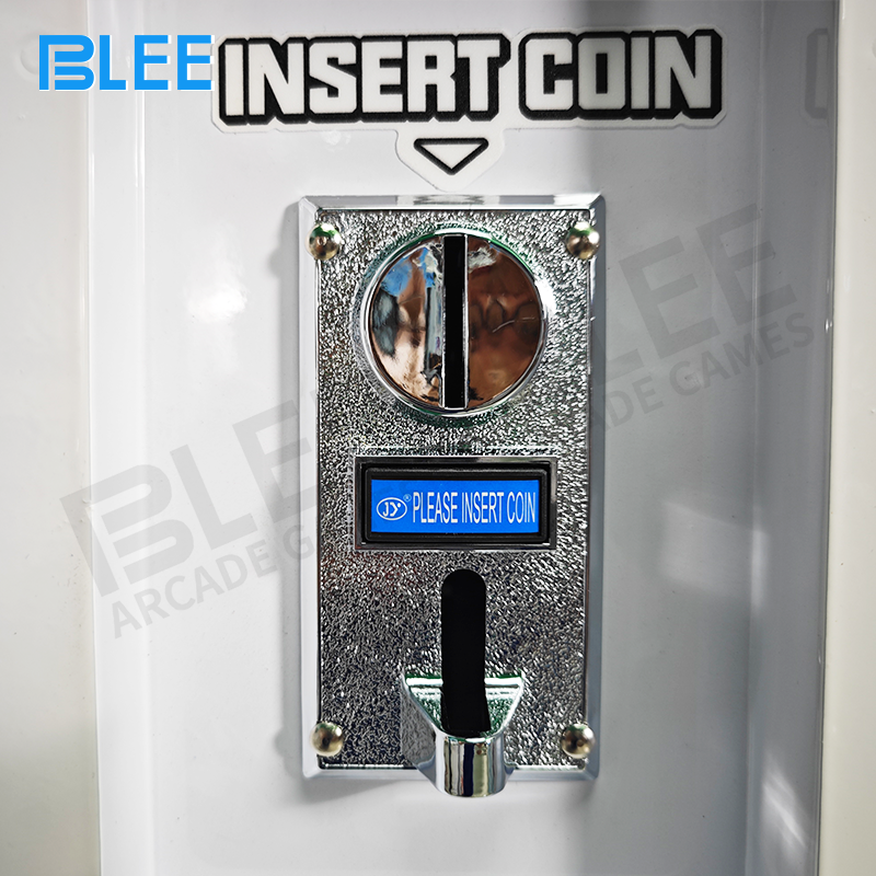 Secure double-door locking mechanism with reinforced 60kg steel cabinet construction.