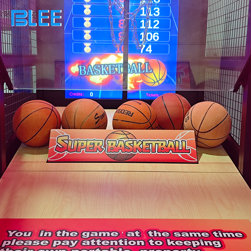 Side elevation highlighting the 242cm length, 102cm width, and 240cm height with modern cabinet styling.