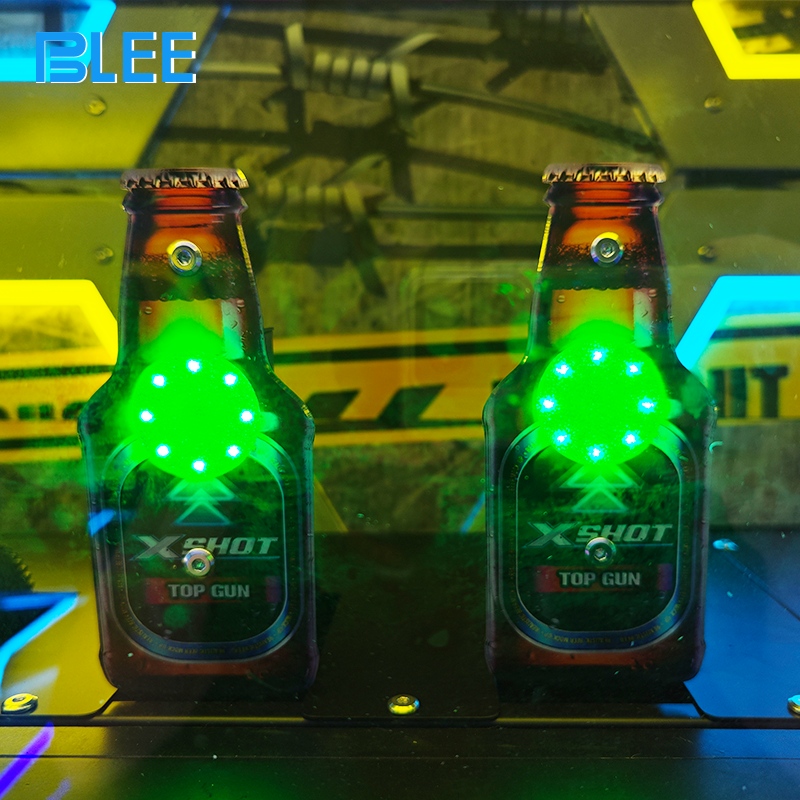 Technical specifications panel displaying 1500W working power, 900W standby, and 110V-240V universal voltage.