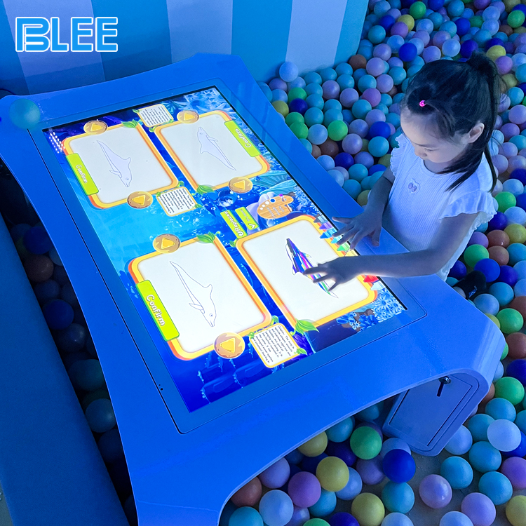 Indoor playground projection wall with drawing table Indoor playground projection wall with drawing table