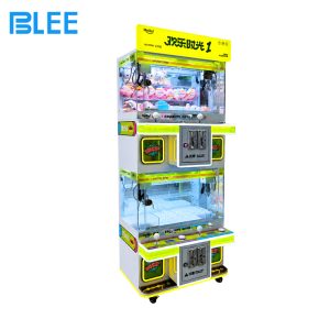 BLEE four player prize machine